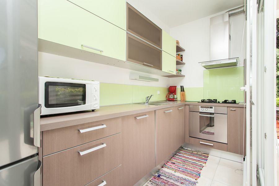 Kuvi Apartments Ровинь Экстерьер фото